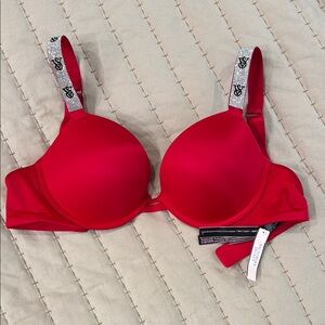 Victoria’s Secret Very Sexy Push Up Bra